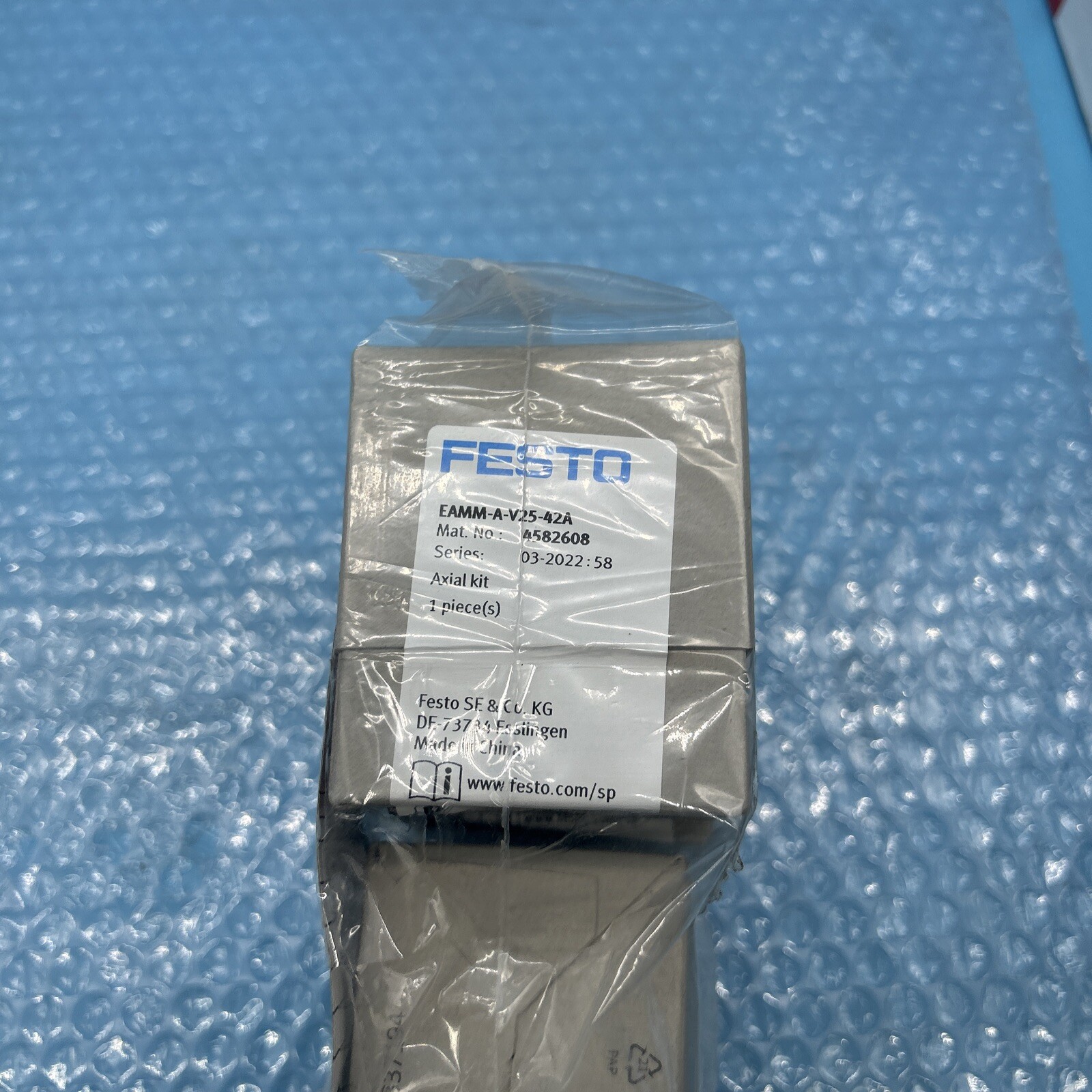 Festo EAMM-A-V25-42A Axial Coupling Kit Pneumatic Motion Component New