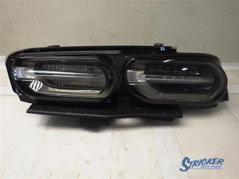 Chevrolet Camaro 2021-2023 Right Tail Light Assembly Quarter Mounted G24100