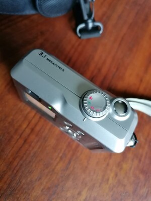 Nikon Coolpix S3100 Appareil photo numérique compact 14 Mpix Ecran 2,7
