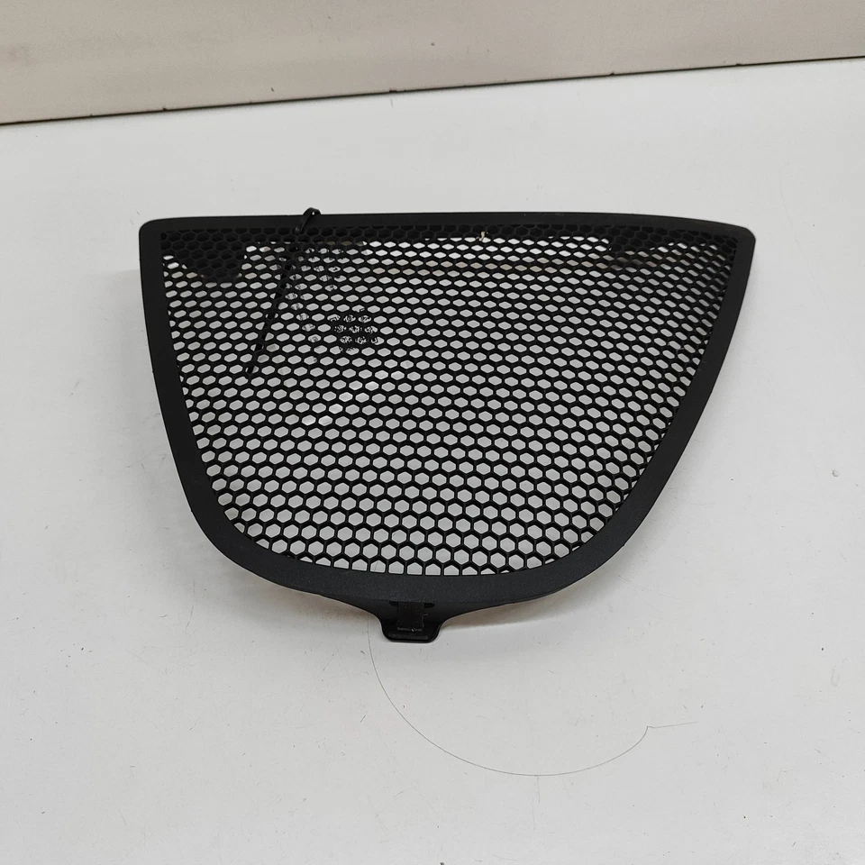 PORSCHE BOXSTER 987 Left Wind Deflector 98756158300 2006 31616109 - Image 3 of 4