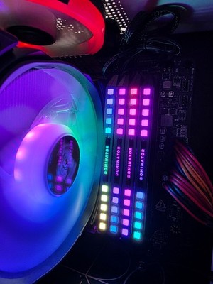 Corsair Dominator Platinum RGB 2x8GB DDR4-3600 RAM