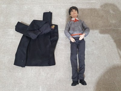 Mattel Harry Potter Hogwarts Zauberwelt 10,5 Zoll Gryffindor Gewand Puppe