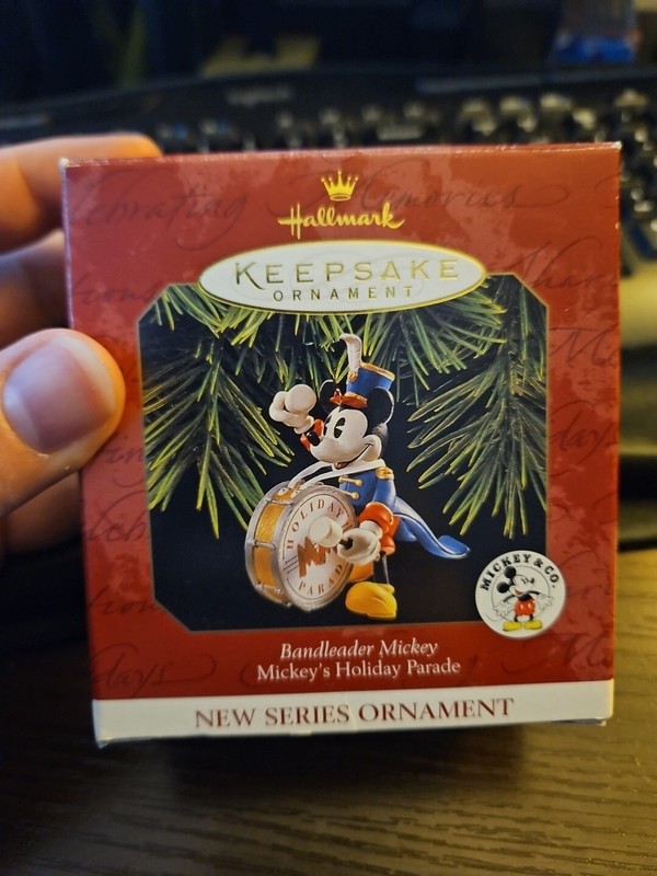 Hallmark Keepsake Ornament Bandleader Mickey Mickey's Holiday Parade 