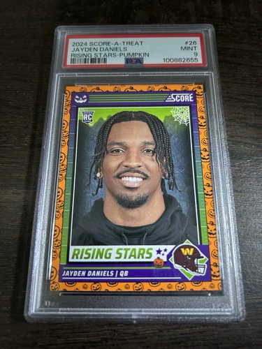 😳2024 JAYDEN DANIELS Score-A-Treat RISING STARS/Pumpkin RC”PSA 9 MINT”SIZZLIN🥵