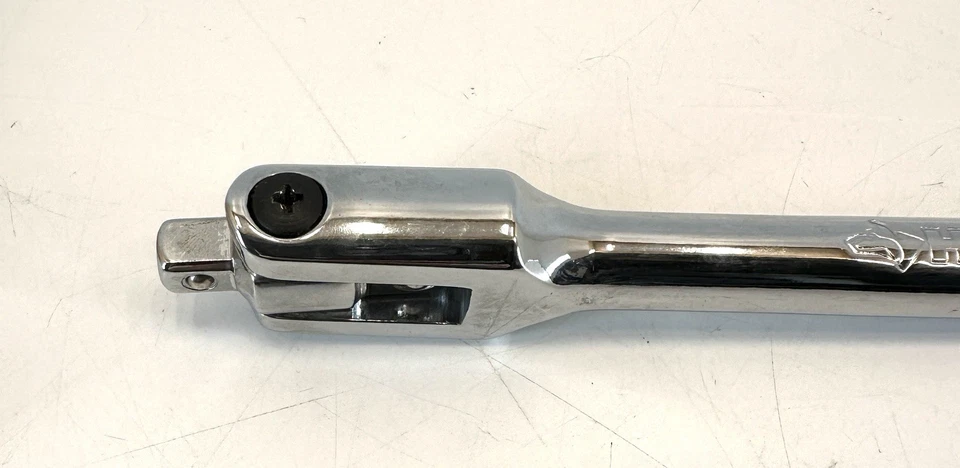 Husky 3/8 in & 1/2 in Drive Flex Head Ratchet Set W/ 6 Accessories - Image 2 of 4