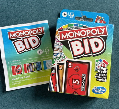 Monopoly Gebot Familieneigentum Sammelkartenspiel von Hasbro vollständig