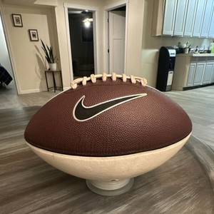 Nike Football Ball Brown/White Oregon State Beavers Logo 1-Item Set