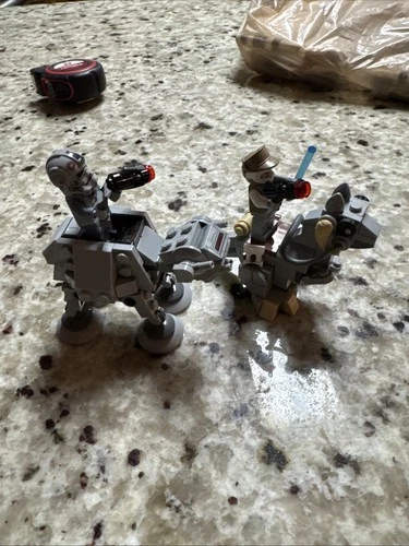 LEGO STAR WARS MICROFIGHTER 75298 AT-AT VS TAUNTAUN RETIRED SET Read
