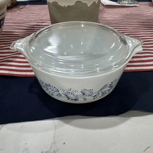 Vintage Pyrex Colonial Mist 1.5 Qt Casserole Dish 474B with Lid White/Blue