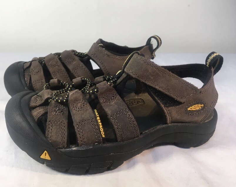 Keen Kids 2 sandali impermeabili Newport Premium scarpe punta chiusa facili da togliere