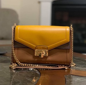 michael kors kinsley medium