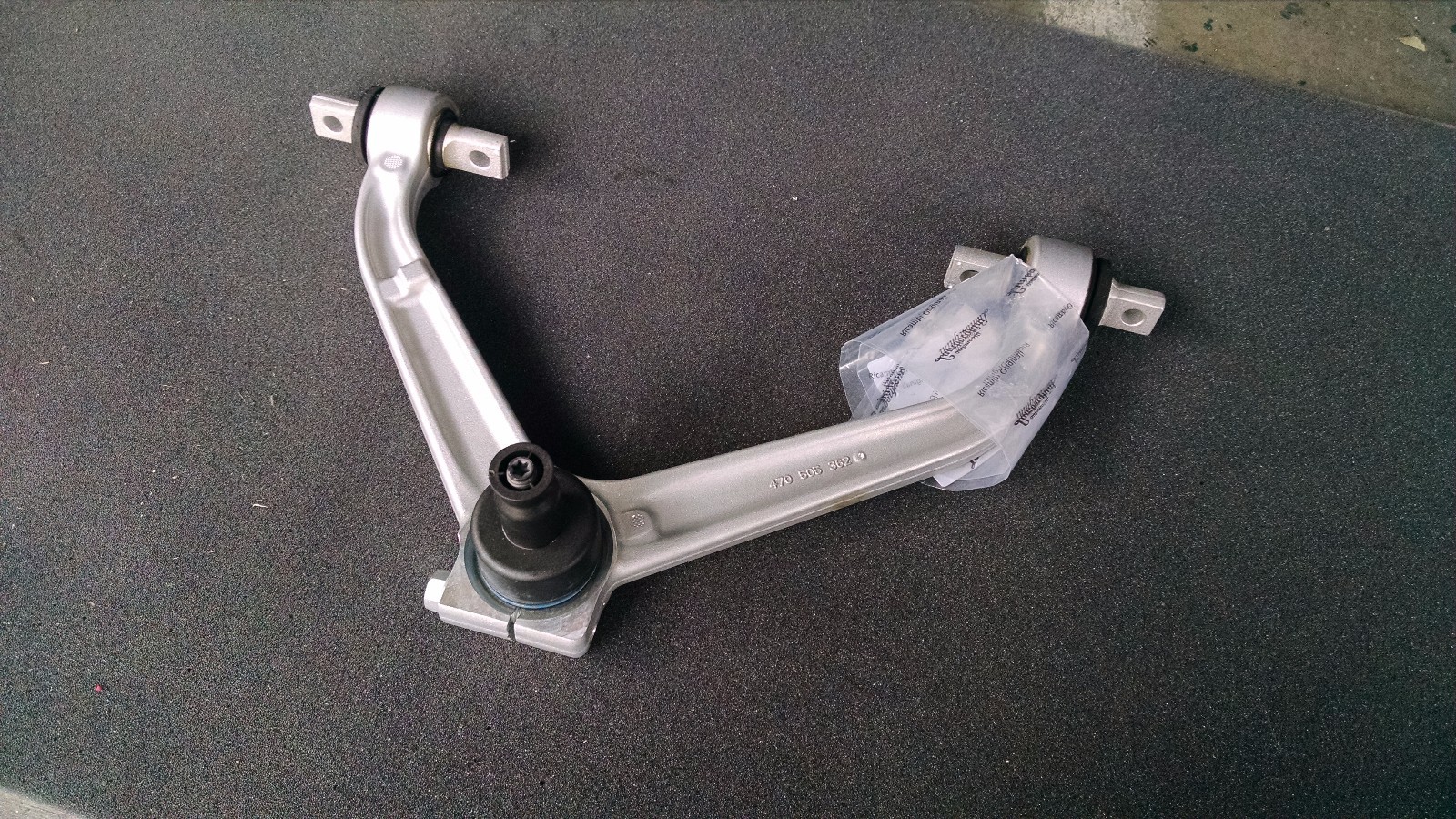 LAMBORGHINI AVENTADOR REAR RIGHT UPPER CONTROL ARM OEM 470505324G