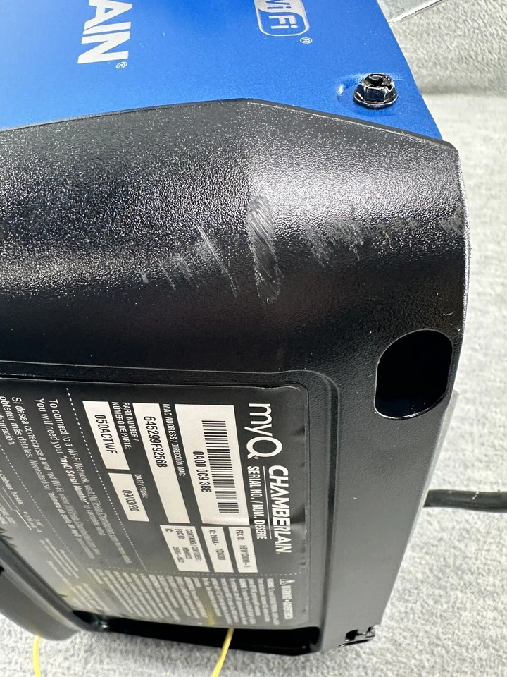 CHAMBERLAIN B353 - 1/2 hp Belt Drive WiFi Compatible Garage Door Opener & More - Image 2 of 4
