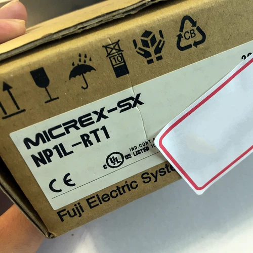 1PC Fuji NP1L-RT1 PLC Module NP1LRT1 New In Box Expedited Shipping - Picture 2 of 2