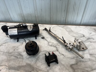 Chris Craft Commander Boot Marine Servolenkungssystem Hydraulikpumpenzylinder