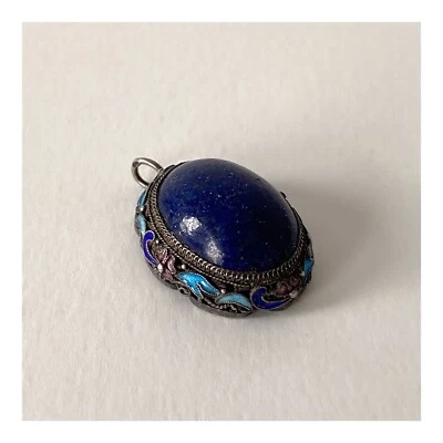 Pendentif chinois ancien en argent, émail cloisonné et Lapis lazuli  - 1920s - Photo 1/4
