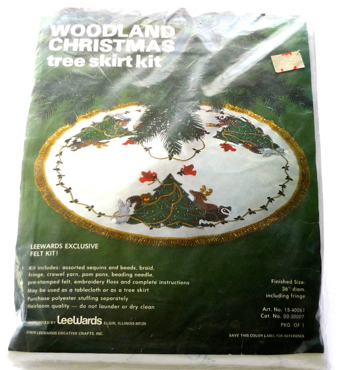 Woodland Christmas Tree Skirt Felt Needlecraft Kit Vintage  New In Box Vintage 70s Leewards 48” Christmas Felt Tree Skirt Kit DIY NOS Bows main image 0