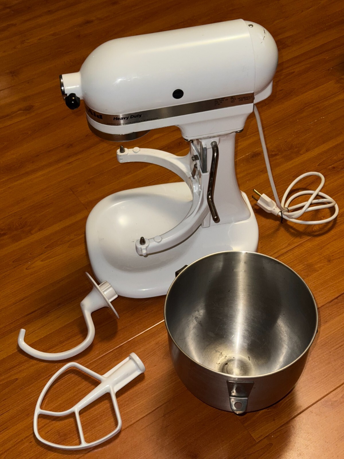 KitchenAid K5SS 5qt Heavy Duty Stand Mixer in White with 2 Bonus Accessories-image