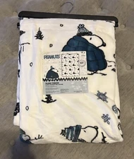 Snoopy Plush Throw Blanket Puffer Jacket Winter Christmas 50”x70”