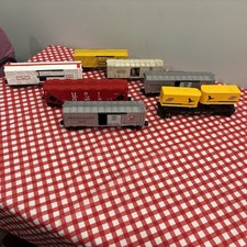 Lionel Train Cart Lot 9408,6656,3472,9213,9352, And 2 24270 Nice Must See!