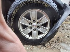 2014 GMC Sierra 1500 Wheel 17x8 6 Spoke OEM C Grade Q5W 3940158