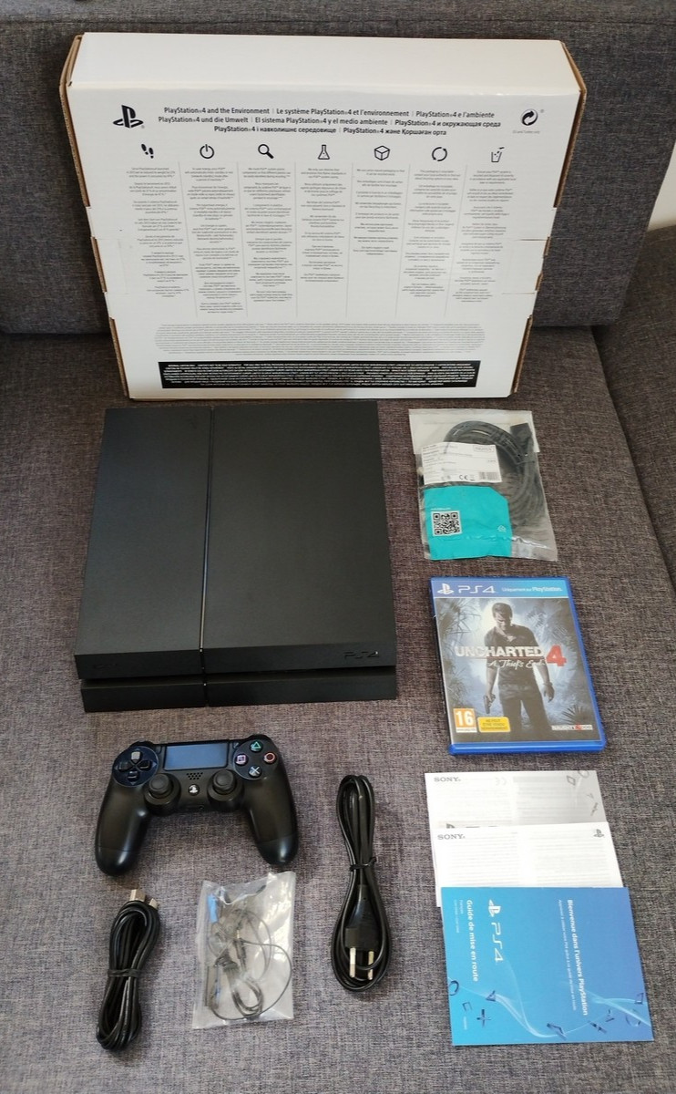 Console PS4 en superbe état 🔥 + uncharted 4