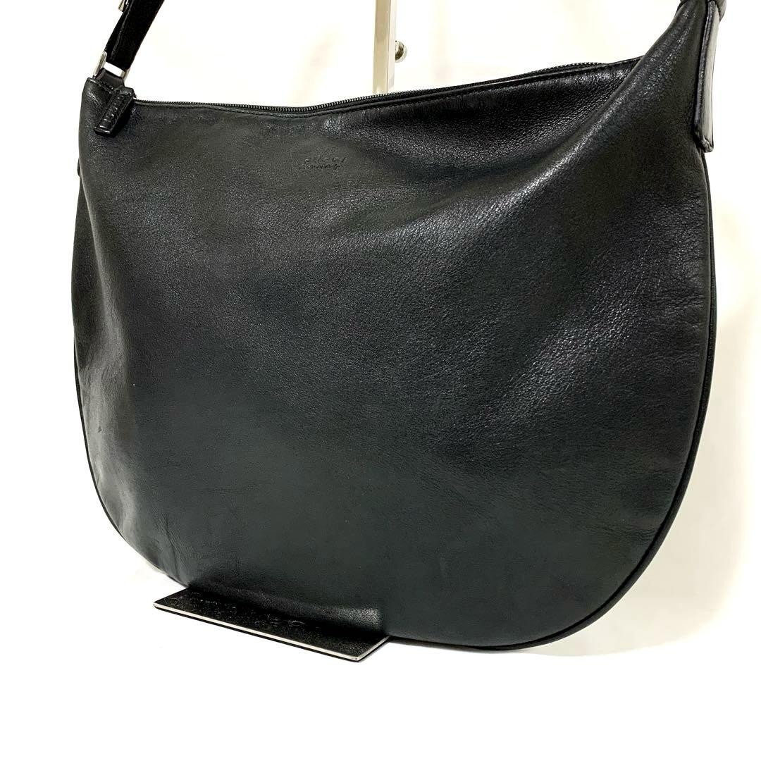 Gucci Black Leather One-Handle Shoulder Bag with Embossed Logo Pre-Owned