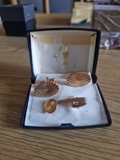 M?Sieur Cufflinks & Tie Clip Smart In Gold Tone VGC Still In Packaging