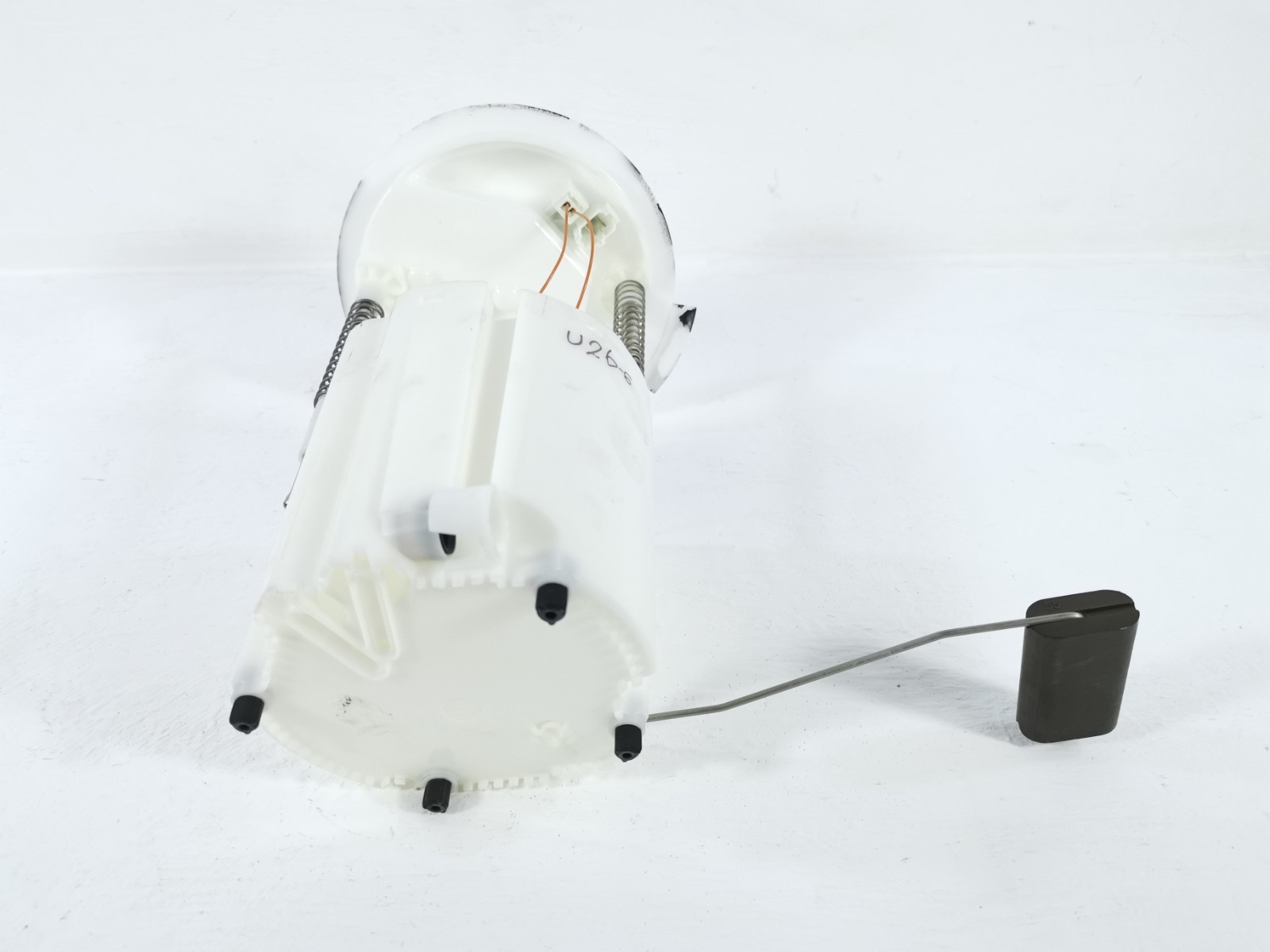 Maserati Levante 2018 AWD 3.0 L Gas Fuel Tank Pump Sending Unit 670003733 OEM