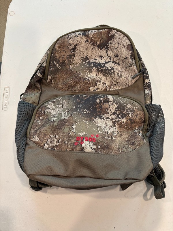 Redhead Deer Trail Series 900 Camo Hunting Backpack NEW
