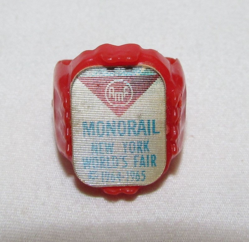 1964-65 New York World's Fair Monorail Vari-Vue Flicker Ring