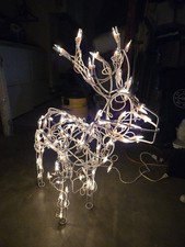 FREE STANDING BUCK 30IN. LIGHTED CHRISTMAS DECORATION INDOOR/OUTDOOR COLLAPSIBLE