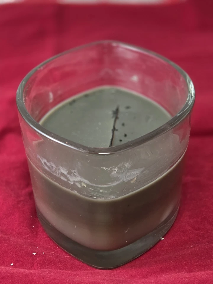 Woodwick Crackles as it Burns Gran Fragancia Vela Verde Oliva, Grande Foto 4 de 4