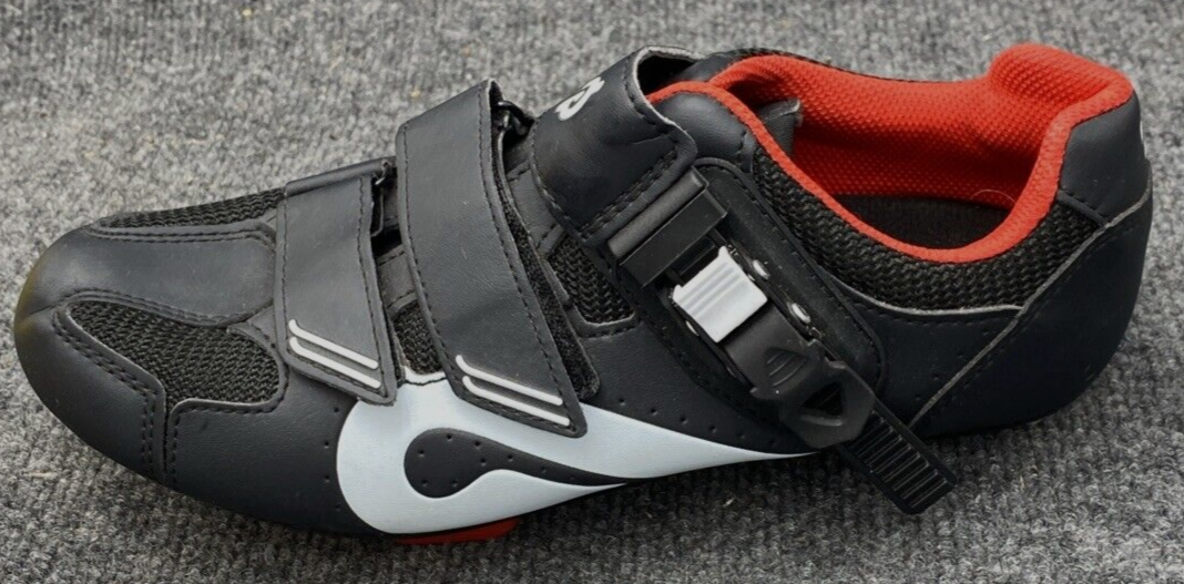 Peloton Mens Road Cycling Shoes EUR Size 40 USA 3-Bolt Delta 