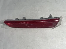 2019-2023 BLAZER RED PASSENGER SIDE REAR BUMPER REFLECTOR LAMP NEW GM # 84500523