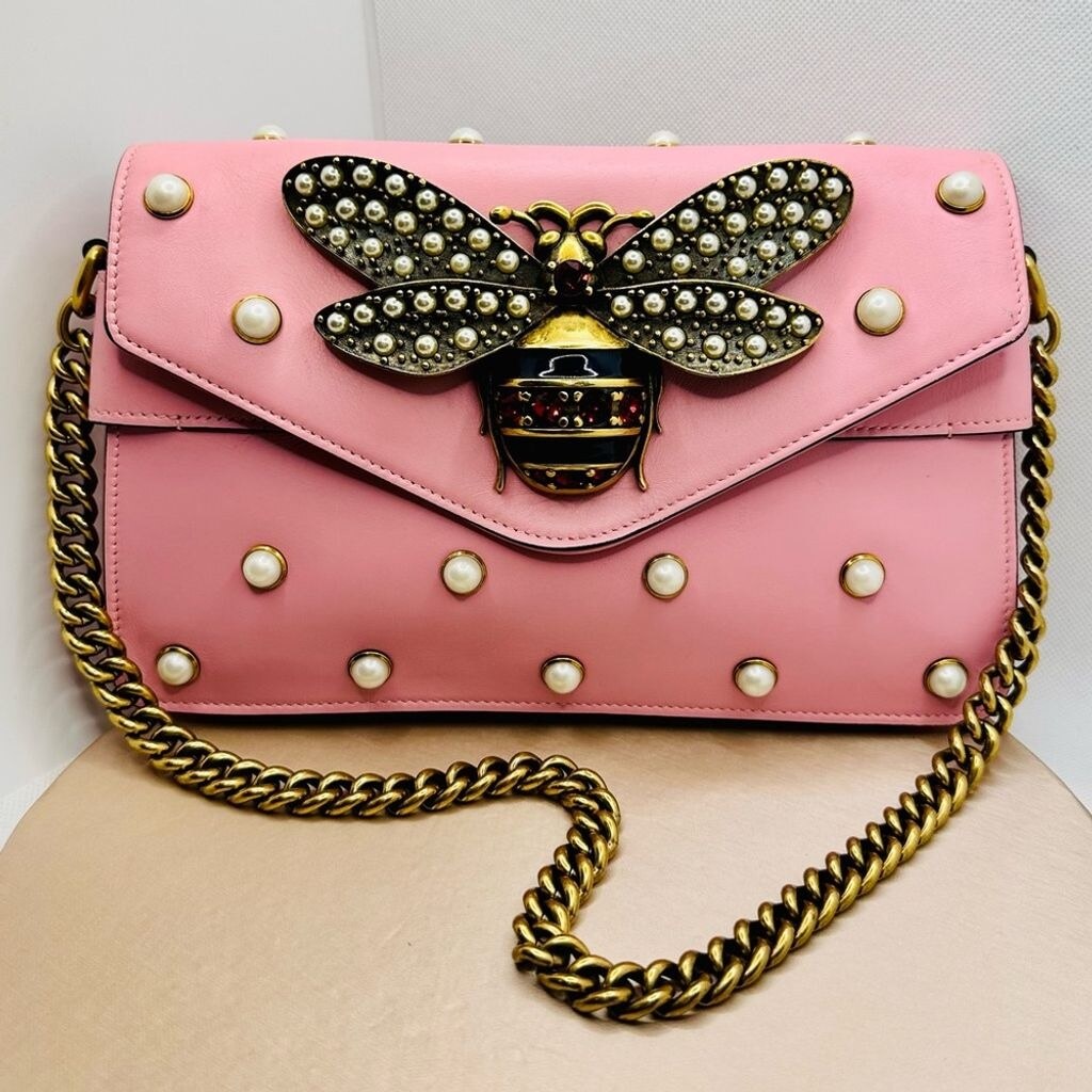 EUC Gucci Pink Leather Mini Pearl Studded Queen Margaret