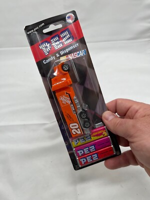 TONY STEWART/NASCAR/HOME DEPOT #20 Pez Candy Dispenser Truck w/Candy~New on Card