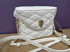 NWT Betsey Johnson White Quilted Crossbody Purse Bag Gold Skull XOVIOLA MSRP $88