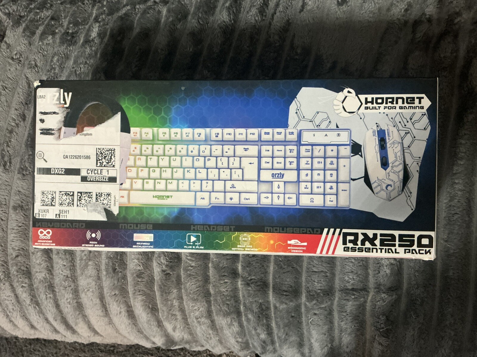 White Gaming Keyboard and Mouse and Gaming Headset & Mouse Pad, Wired LED RGB PC
