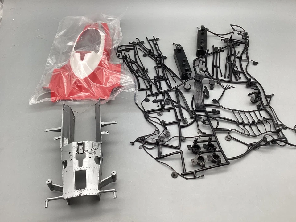 Model Cars Kit 1:12 Protar Ferrari 312 T2 with Original Box - Image 3 of 4