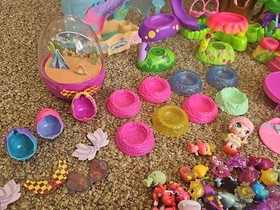 Hatchimals Large Lot Of 150 Assorted Colleggtables Mixed Season & Accessories 