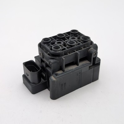 2006 2007 2008 2009 Mercedes W164 ML63 Air Suspension Valve Block A2513200058