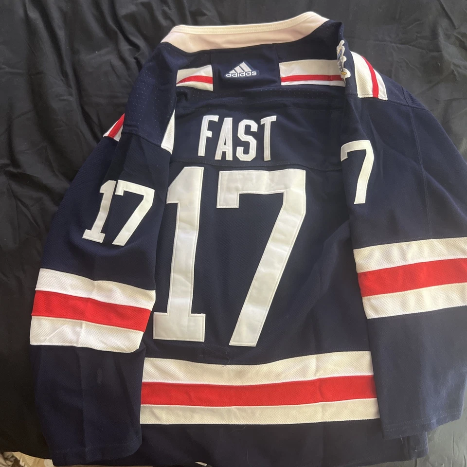 adidas Jasper Fast 2018 Winter Classic Jersey New York Rangers, Size 46  - Image 4 of 4