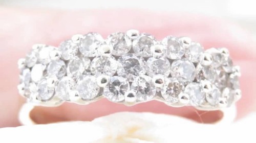 Michael Hill 1ct Diamond Ring - Picture 9 of 9