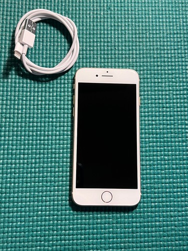 Apple iPhone 8 - 64GB - Gold (Unlocked) A1863 (CDMA + GSM)