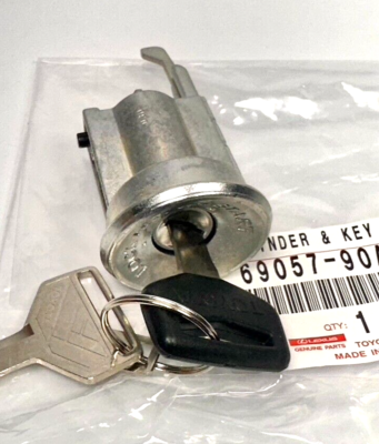TOYOTA GENUINE 69057-90A08 1988-90 FJ62 CYLINDER & KEY SET
