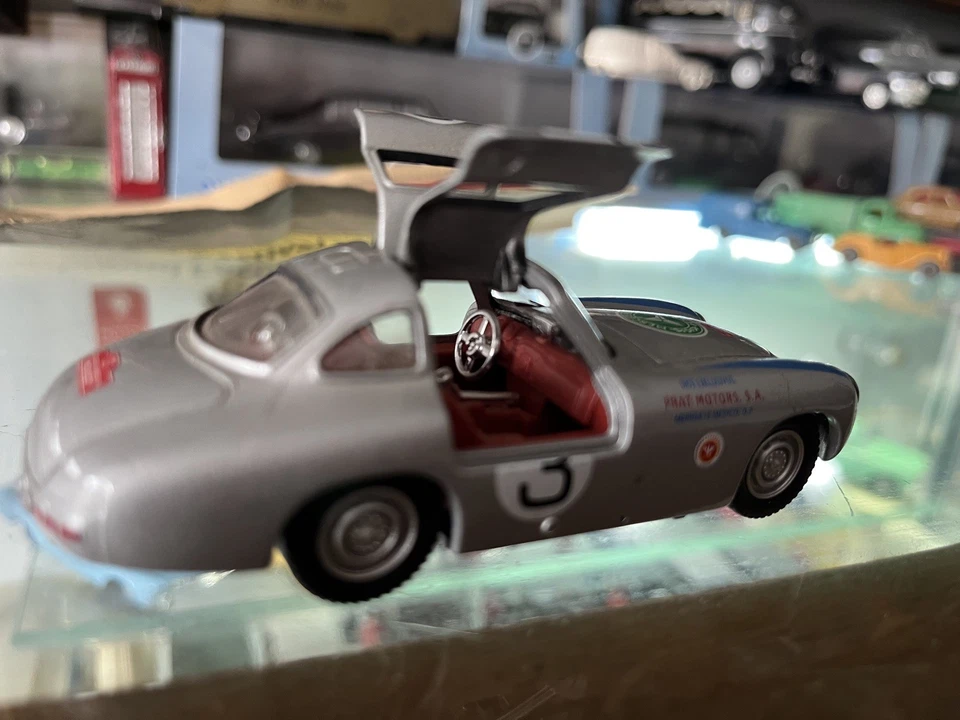 1:43 Hongwell Mercedes 300SL Ala de Gaviota 1952 Carrera Panamericana #3 Lang/Grupp Foto 2 de 4