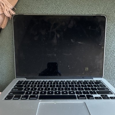 Apple MacBook Pro 13'' (2014) i5 2.6GHz 8GB RAM 256GB SSD Silver A1502