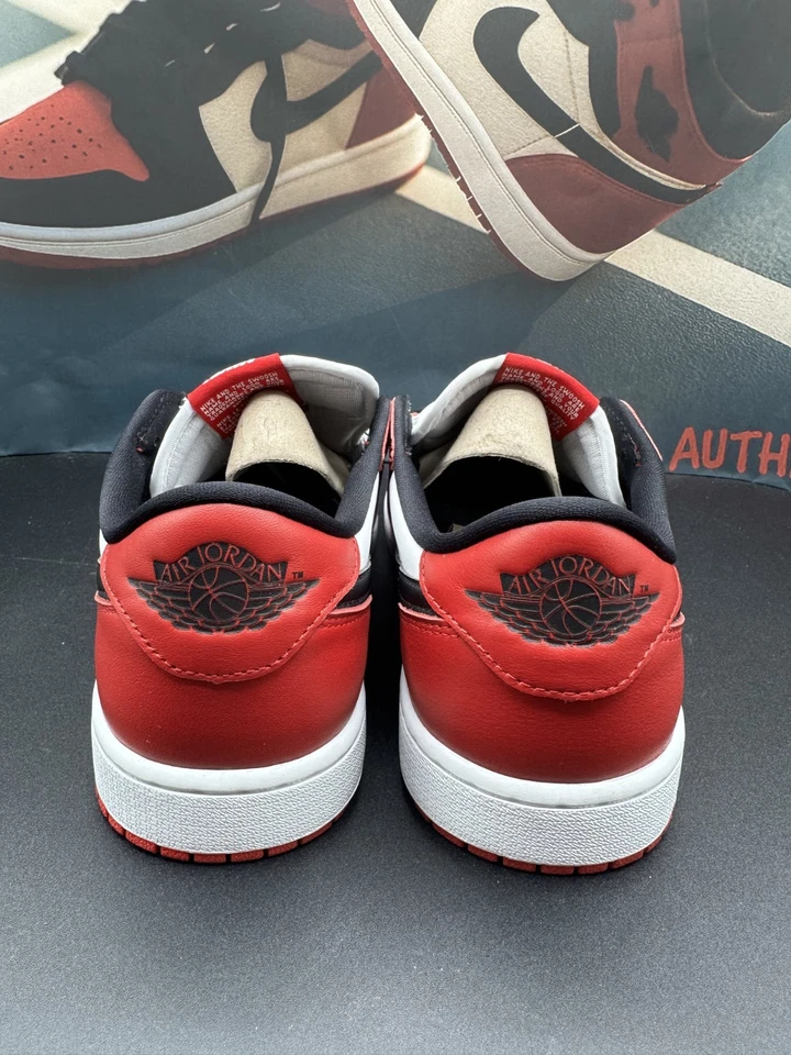Talla 11 - Air Jordan 1 Retro OG 2025 Low Chicago Foto 4 de 4