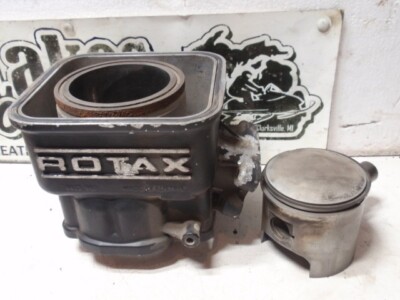 Ski Doo Formula SS Rotax 462 464 Snowmobile Engine Good Used Cylinder ...